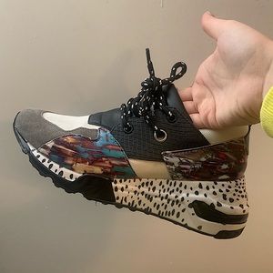 Steve Madden Cliff Multi